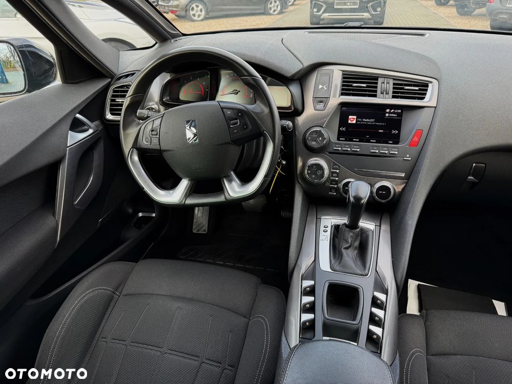 DS Automobiles DS 5 - 12