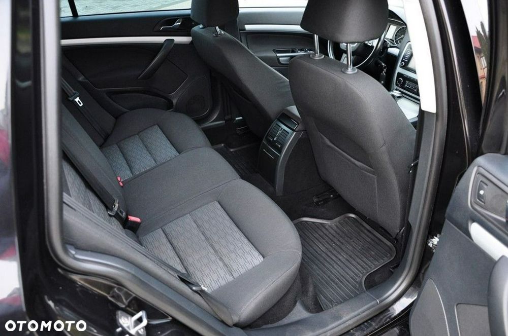 Skoda Octavia 1.6 TDI DPF DSG Elegance - 27