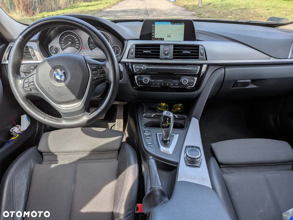 BMW Seria 3 318d M Sport Shadow - 10