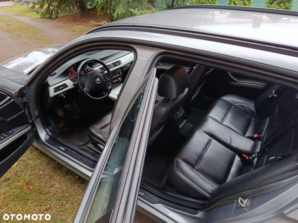 BMW Seria 3 318d DPF Edition Sport - 3