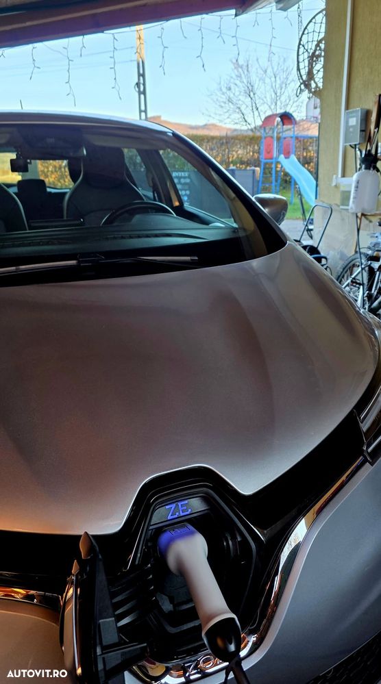 Renault ZOE EV50 135hp Evolution - 13