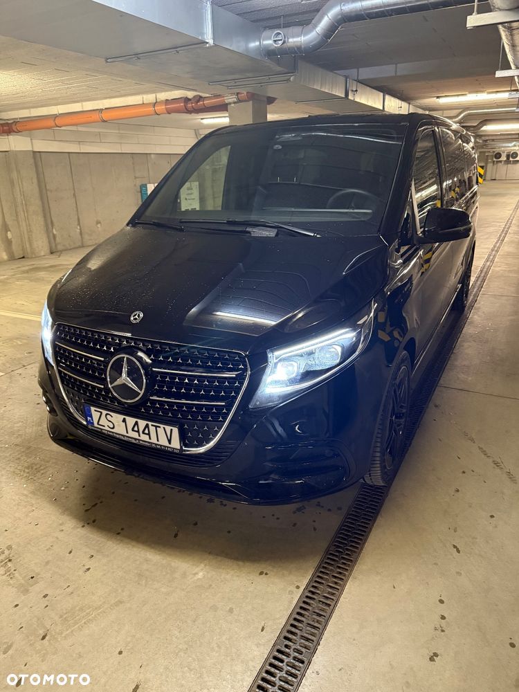 Mercedes-Benz Klasa V 300 d 4-Matic 9G-Tronic Exclusive (d³ugi) - 2