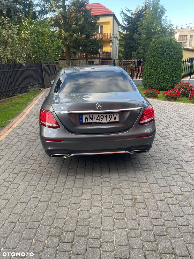 Mercedes-Benz Klasa E - 6