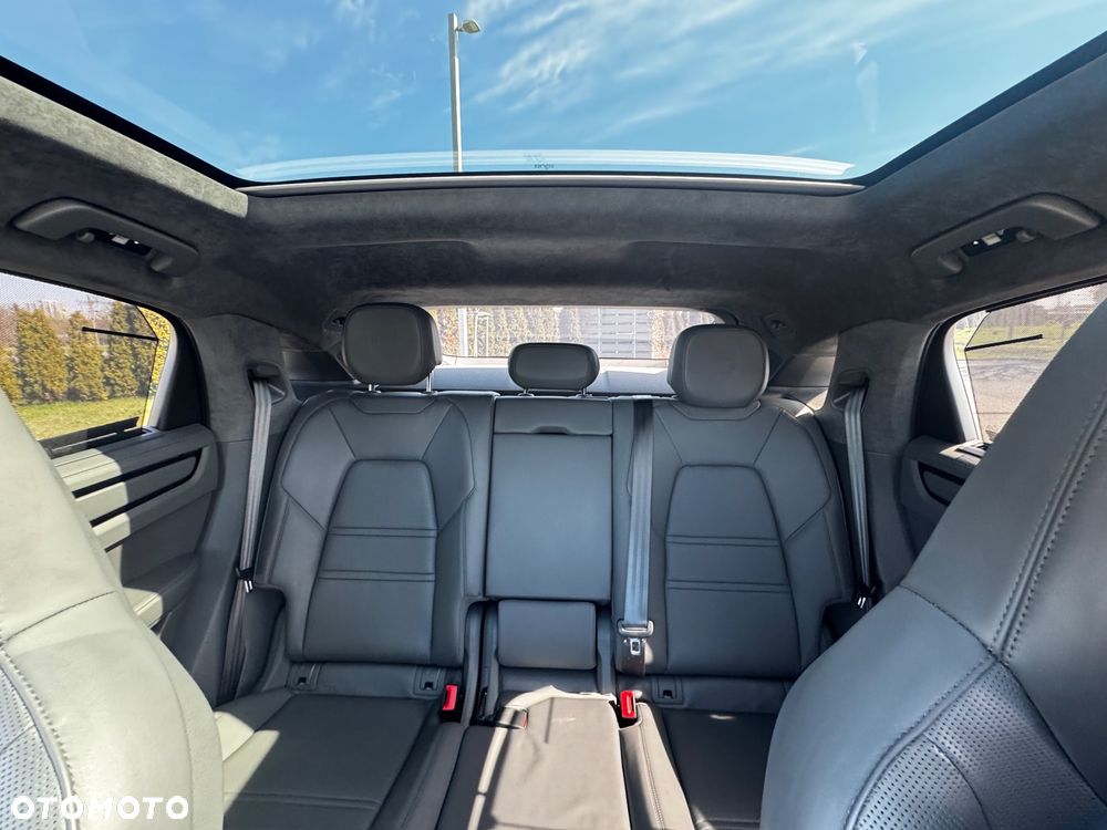 Porsche Cayenne - 37