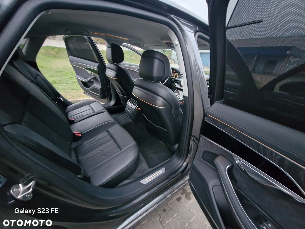 Audi A8 L 55 TFSI quattro tiptronic - 24