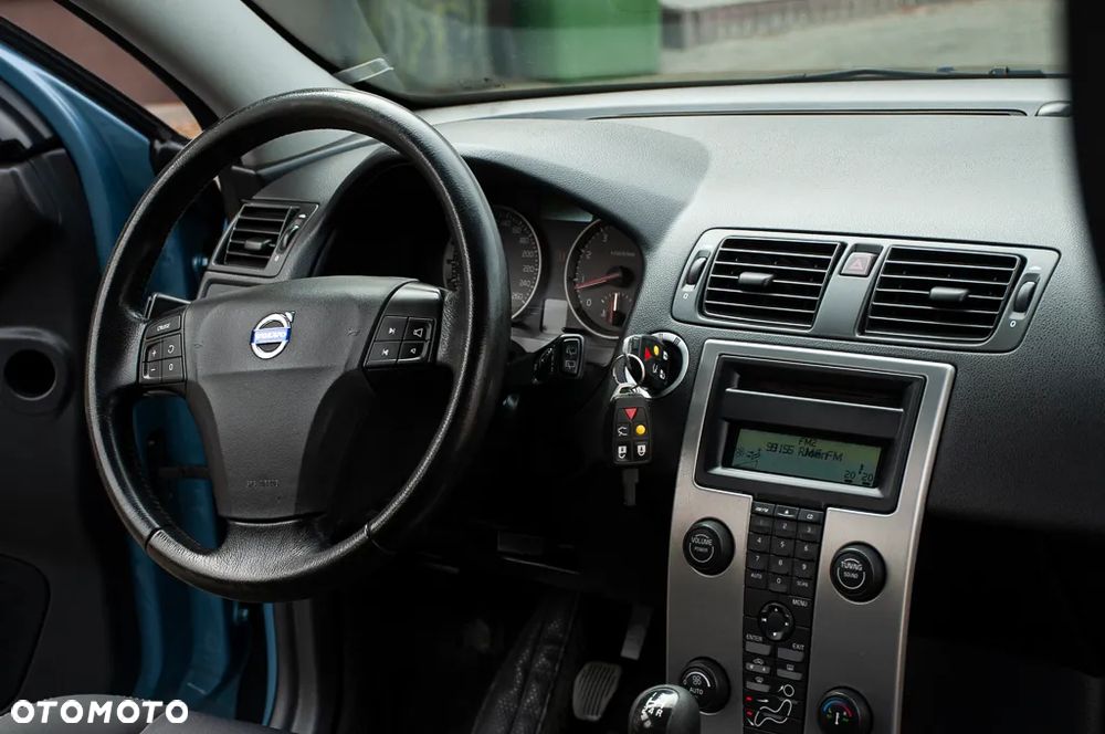 Volvo V50 2.4 Momentum - 18