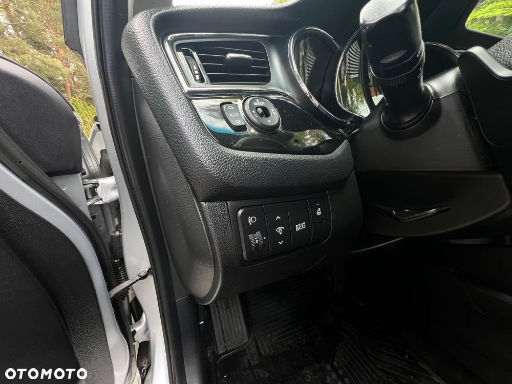 Kia Ceed 1.6 GDI DCT Platinum Edition - 15