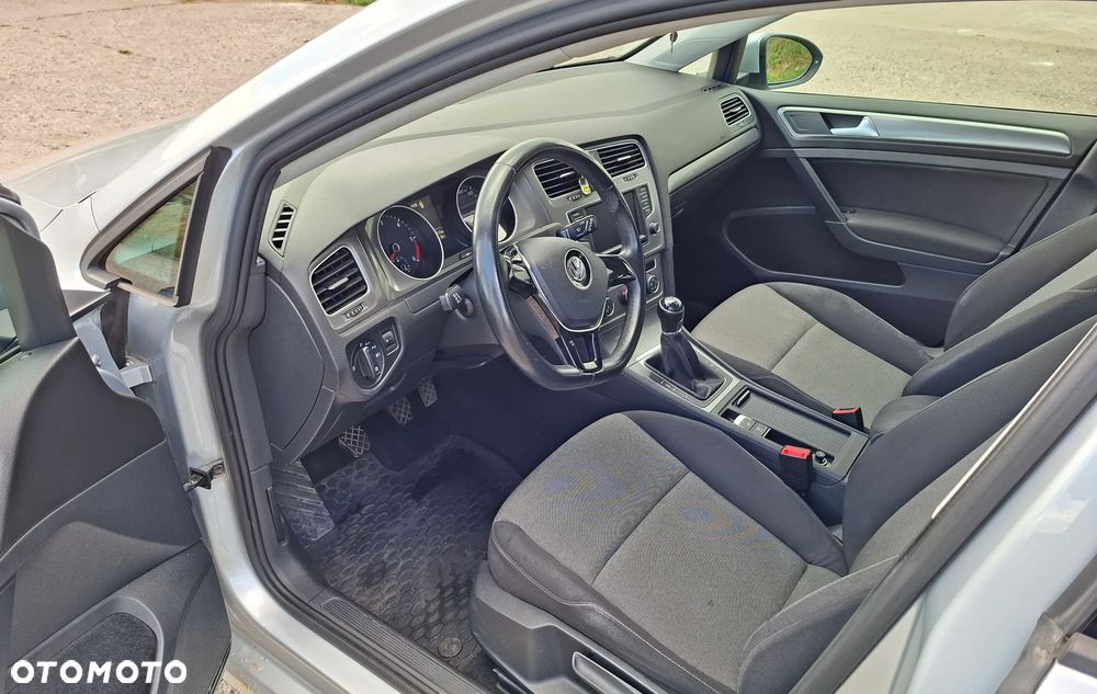 Volkswagen Golf 1.6 TDI BlueMotion Trendline - 11
