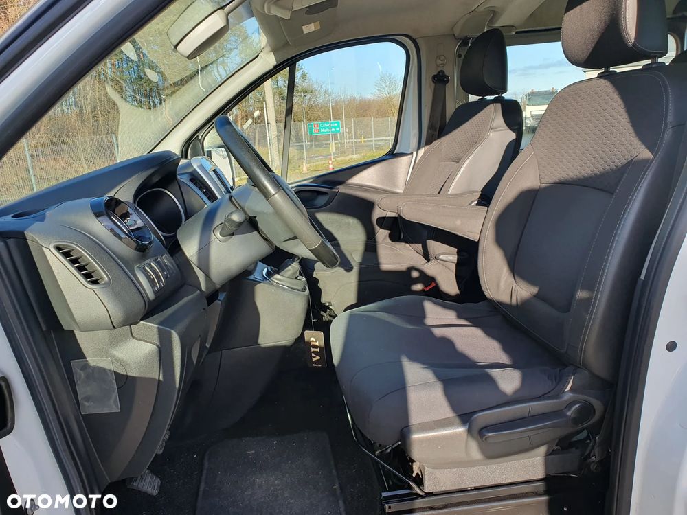 Opel Vivaro - 9