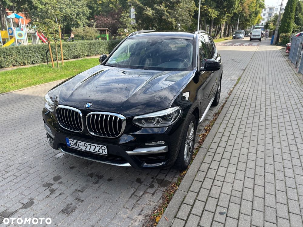 BMW X3 xDrive20d Luxury Line - 9