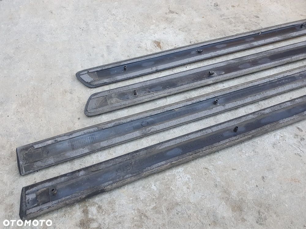 AUDI A4 B6 LISTWA ŚRODKOWA DRZWI PRAWY PRZÓD 8E0853954VR - 6