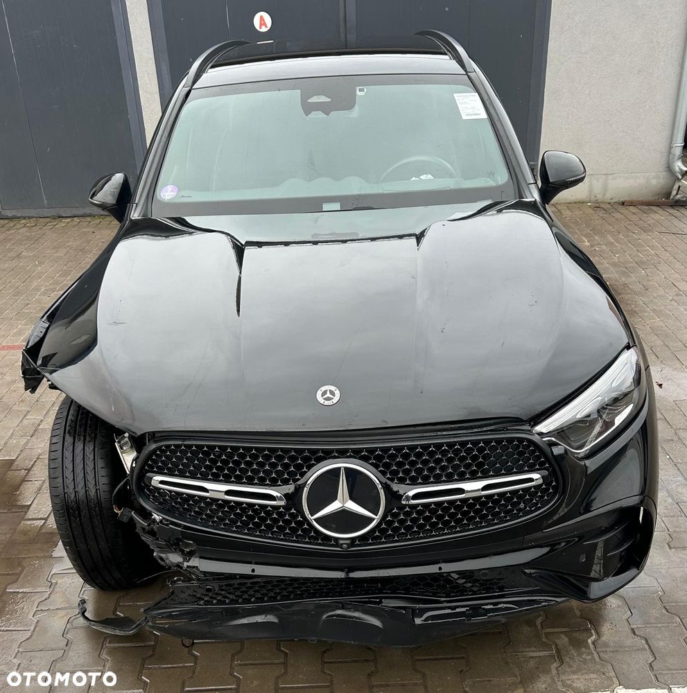 Mercedes-Benz GLC - 2