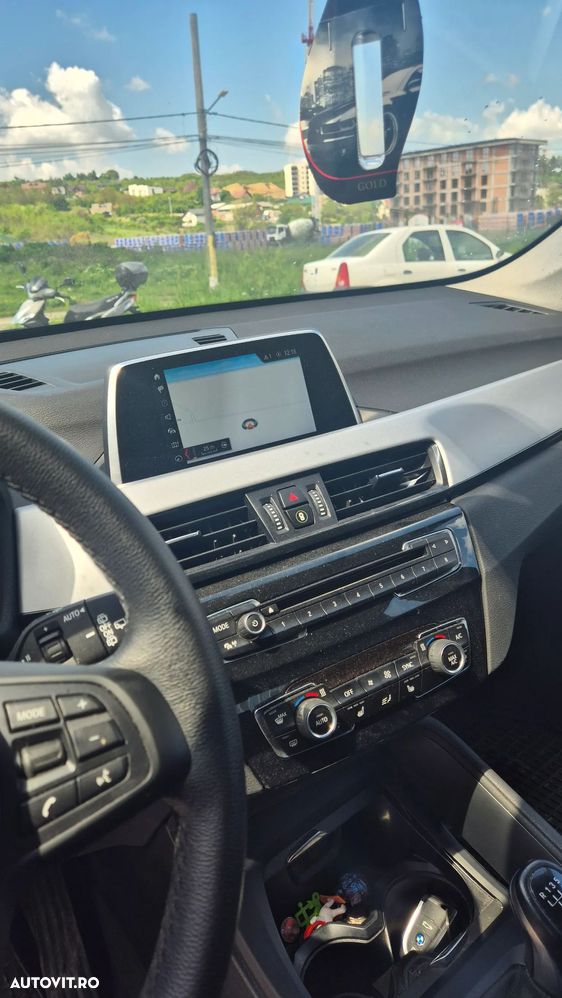 BMW X1 sDrive18i Advantage - 4
