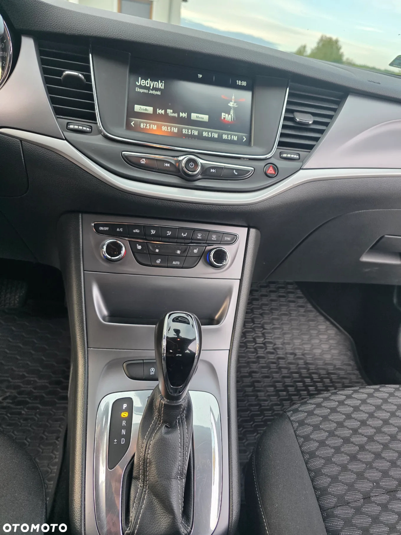 Opel Astra V 1.4 T Enjoy S&S - 8
