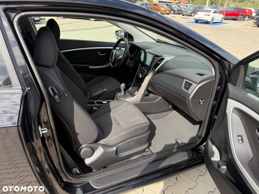 Hyundai i30 1.4 Premium - 13