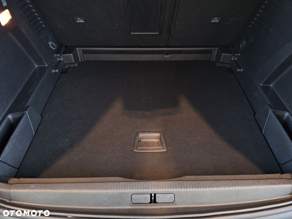 Peugeot 3008 1.5 BlueHDi GT S&S EAT8 - 18