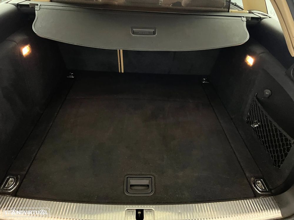 Audi A4 Avant 2.0 TDI - 11