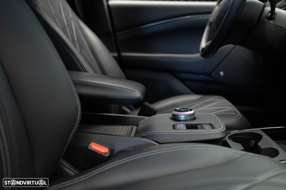 Ford Mustang Mach-E 75.7 kWh Premium AWD - 13