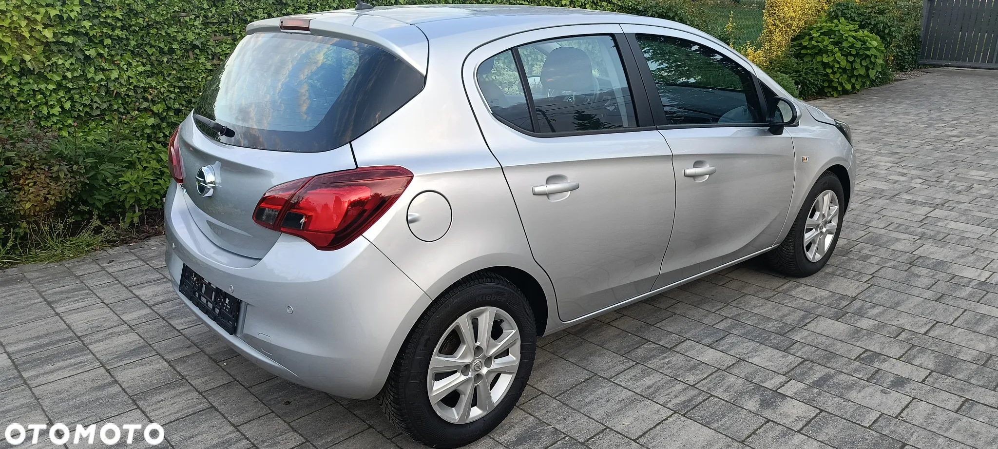 Opel Corsa 1.4 Enjoy S&S Easytronic - 3