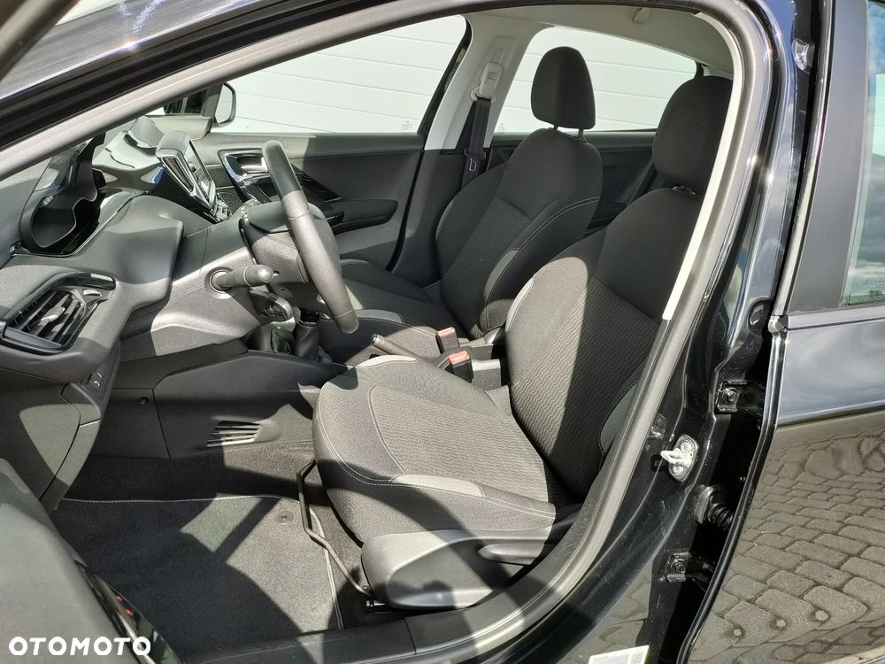 Peugeot 208 1.2 PureTech Style - 10