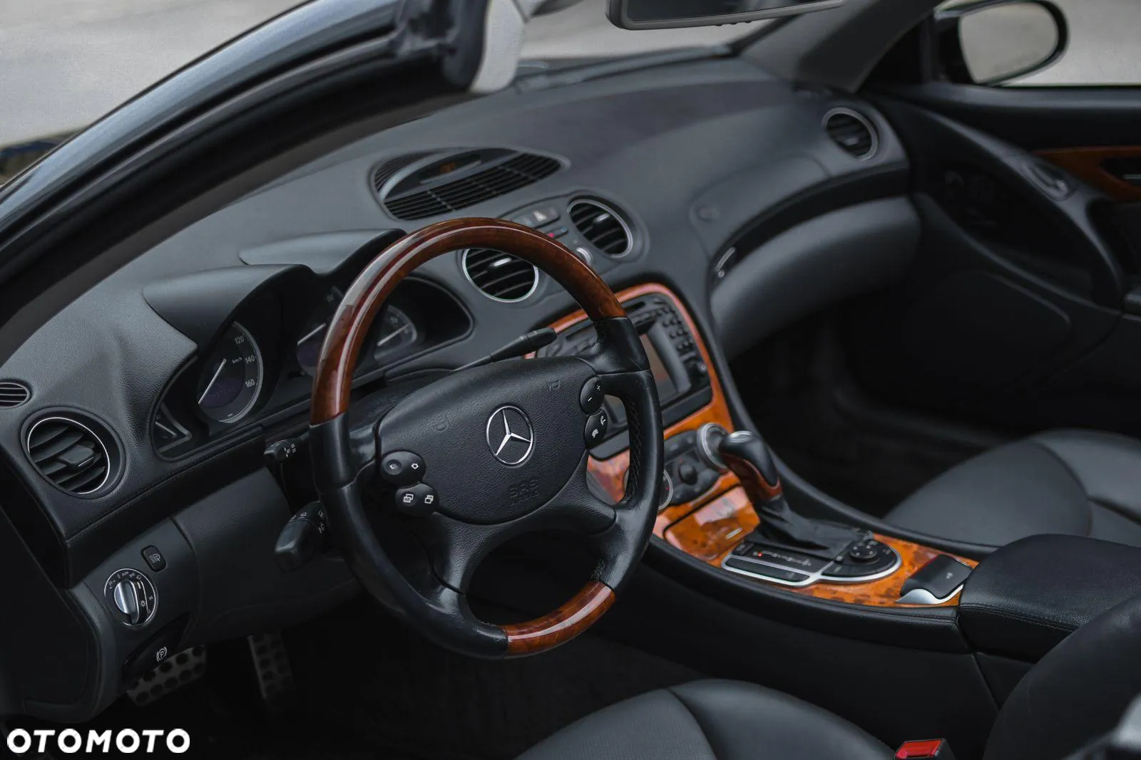 Mercedes-Benz SL 500 - 12