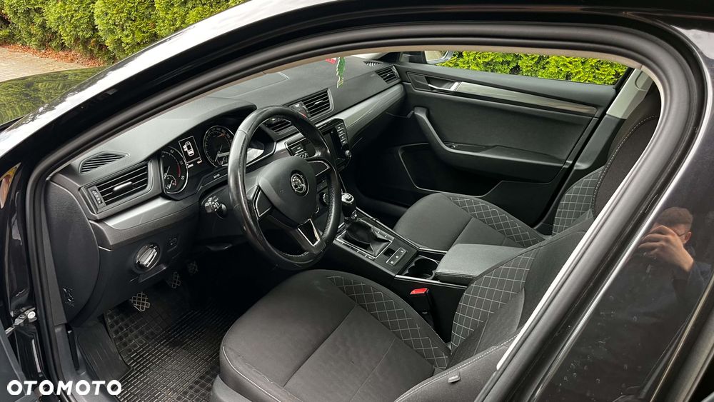 Skoda Superb 1.6 TDI Ambition Greenline - 10