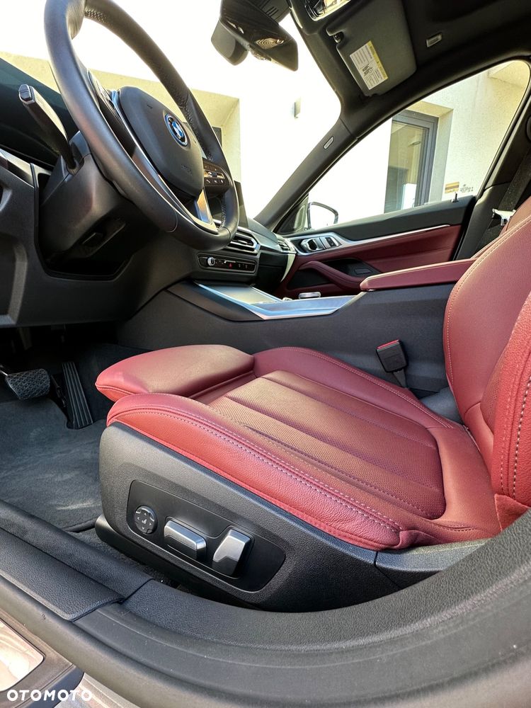 BMW i4 - 11