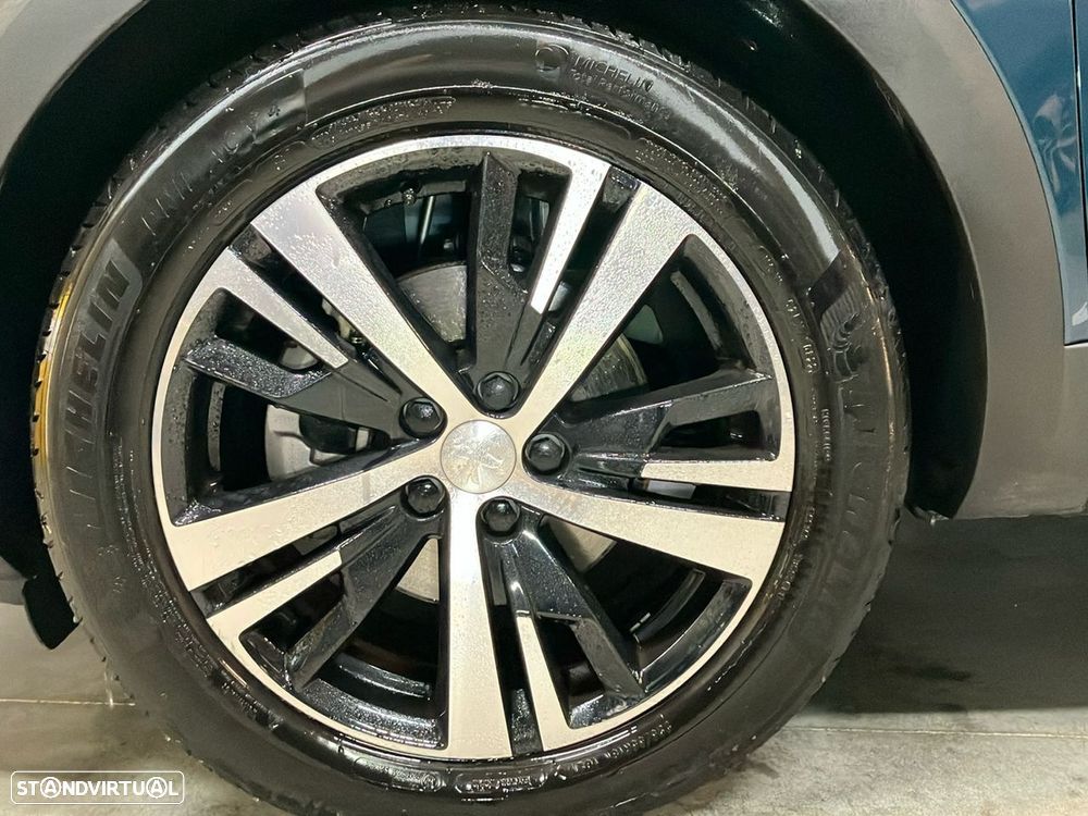 Peugeot 3008 1.5 BlueHDi GT EAT8 - 22