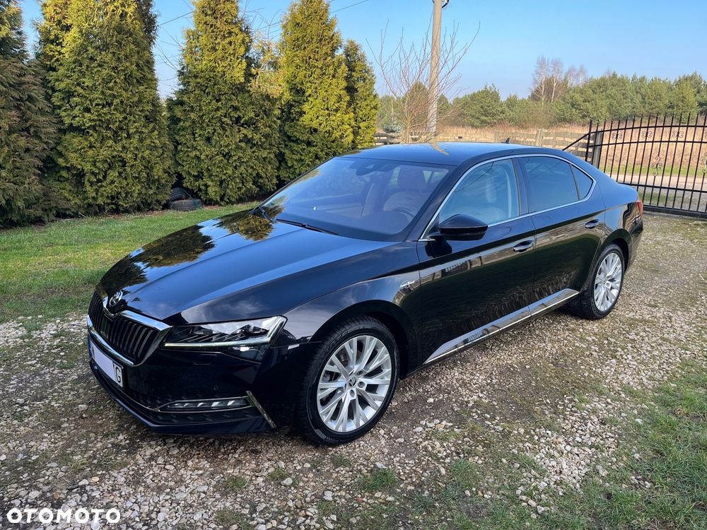 Skoda Superb 2.0 TDI SCR 4x4 L&K DSG - 1