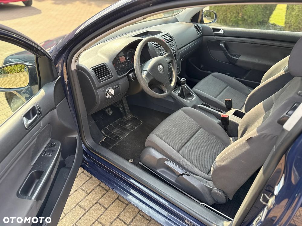 Volkswagen Golf - 11