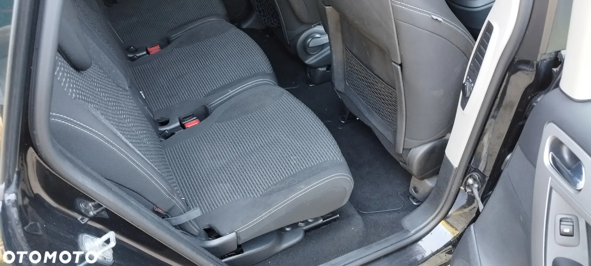 Citroën C4 Picasso 1.6 HDi FAP Style - 25