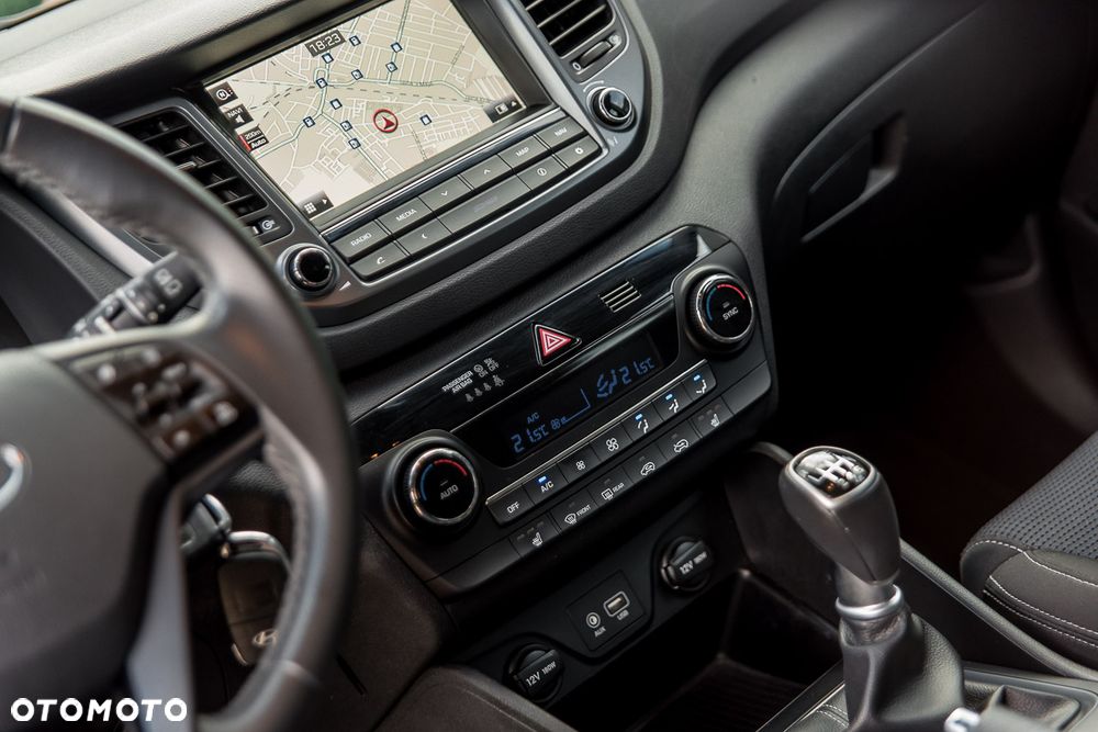 Hyundai Tucson 1.6 GDI BlueDrive GO 2WD - 17