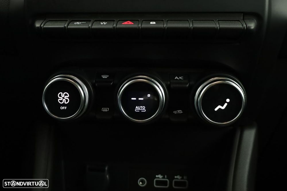Renault Captur 1.0 TCe Techno Bi-Fuel - 13