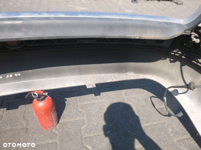ZDERZAK TYŁ TYLNY AUDI A4 B6 KOMBI 01-04 - 18