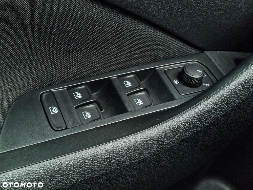 Skoda Kamiq 1.0 TSI Selection DSG - 20