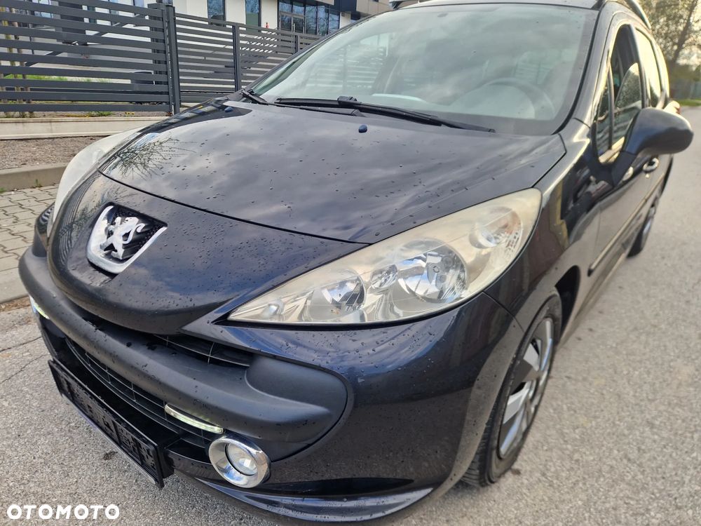 Peugeot 207 - 15