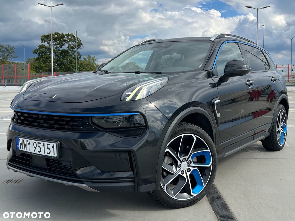 Lynk & Co 01
