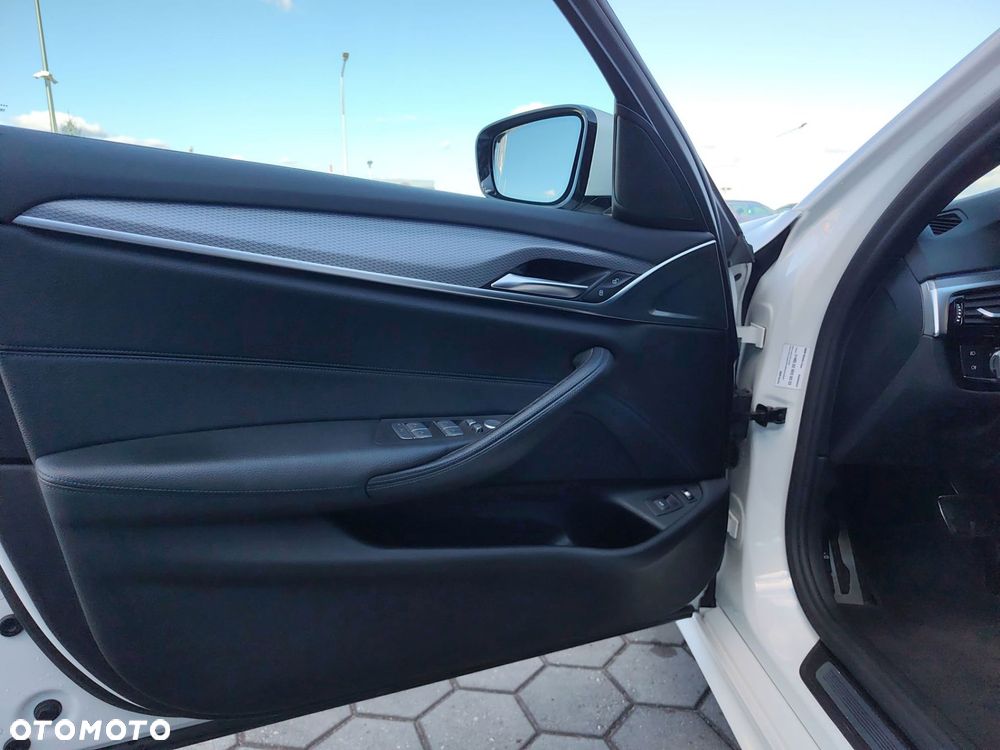 BMW Seria 5 - 10
