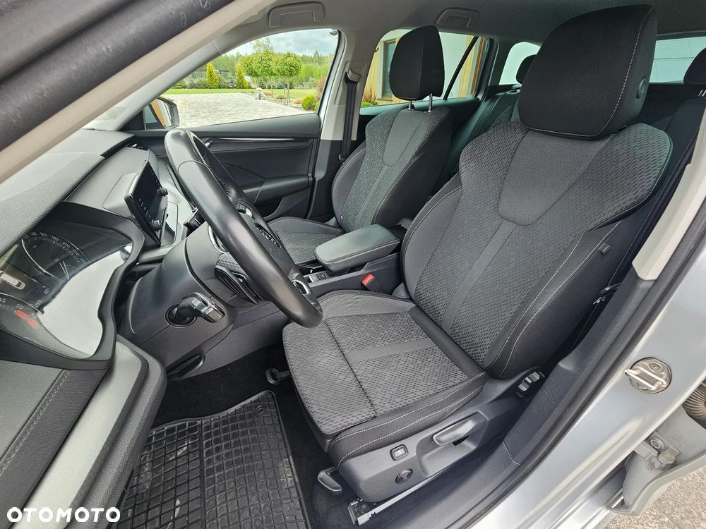 Skoda Octavia 2.0 TDI SCR Ambition DSG - 10