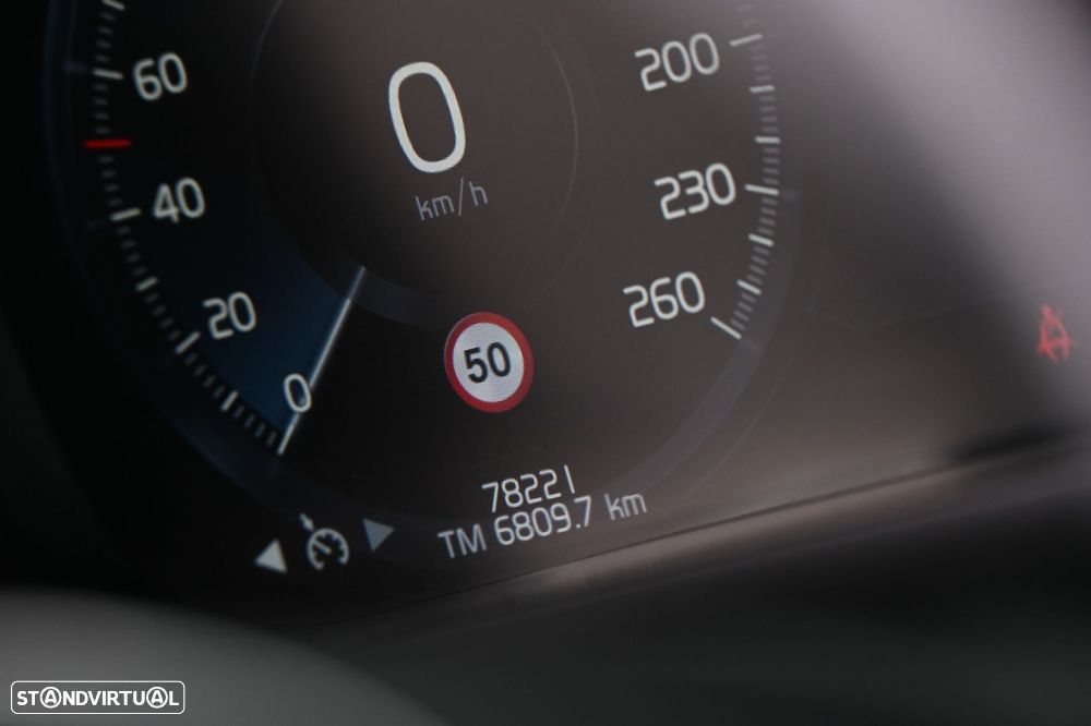 Volvo XC 60 2.0 T8 PHEV Inscription AWD - 18