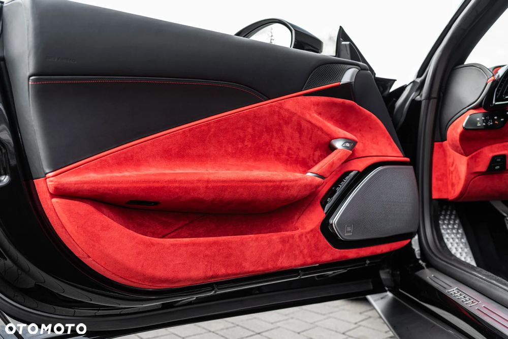 Ferrari Roma Spider - 17