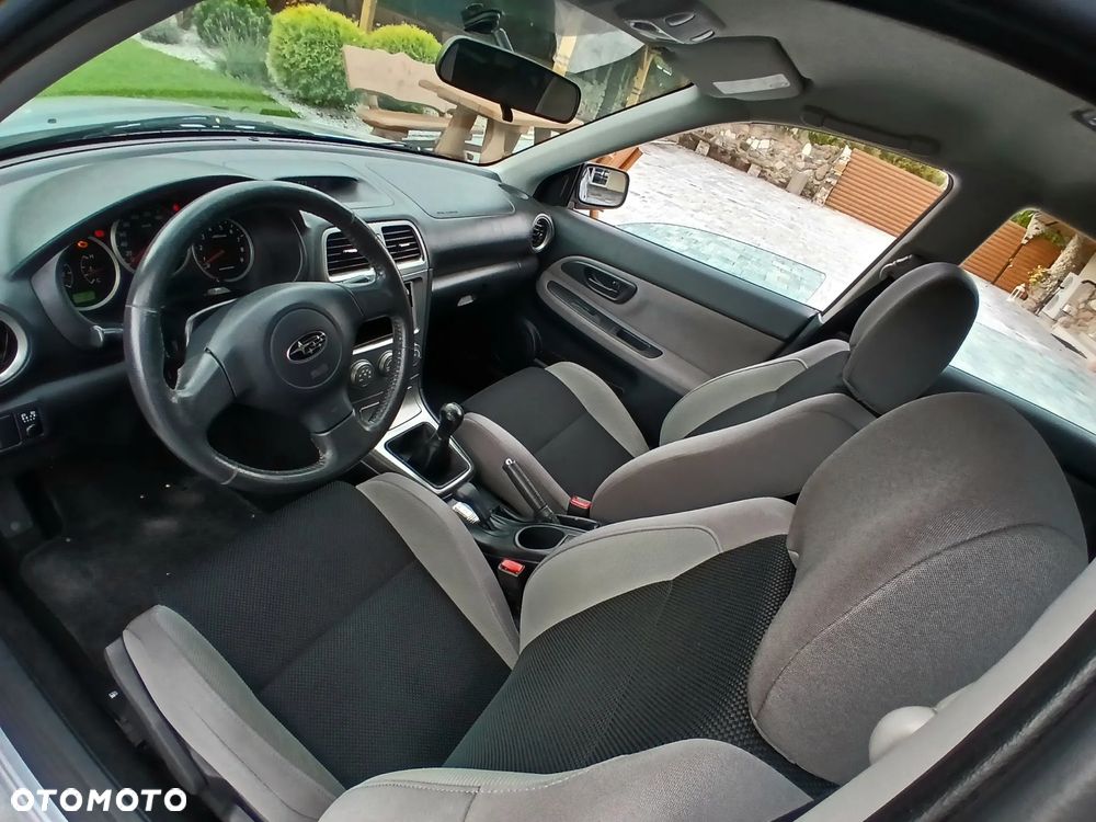 Subaru Impreza SW 2.0 RS - 7