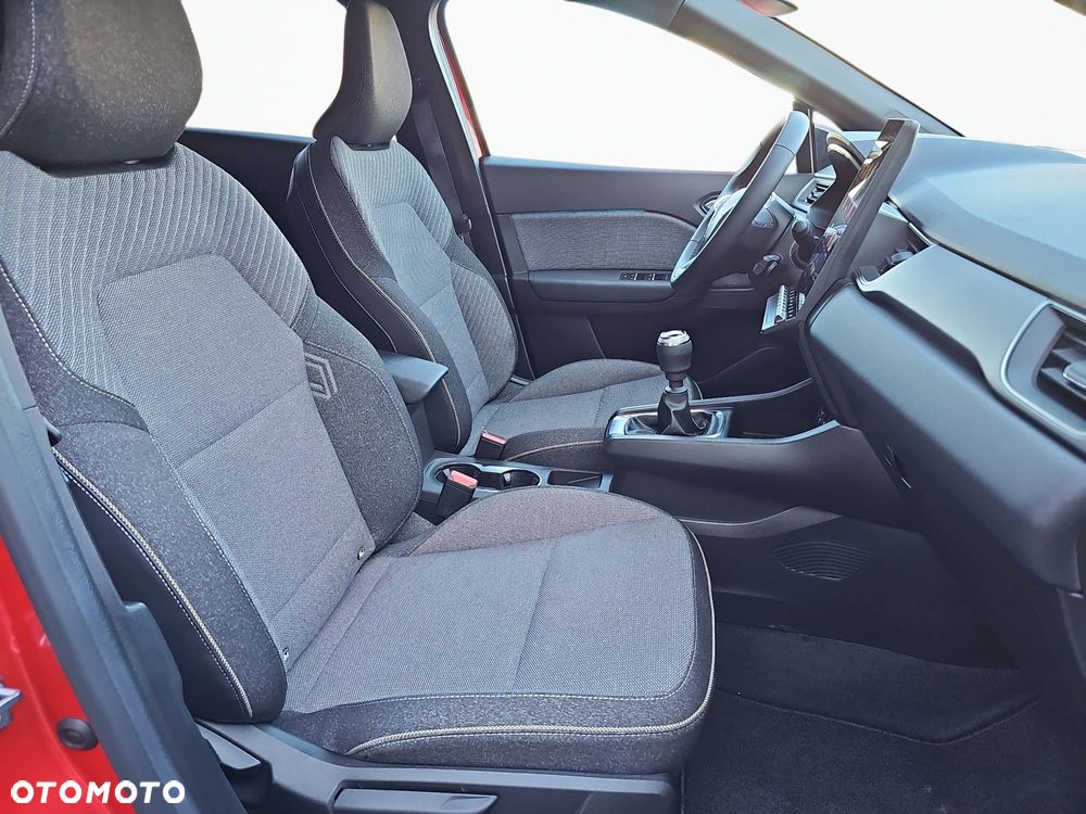 Renault Captur 1.3 TCe mHEV Techno - 13