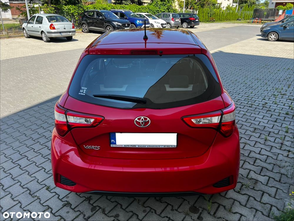 Toyota Yaris 1.5 Premium - 8
