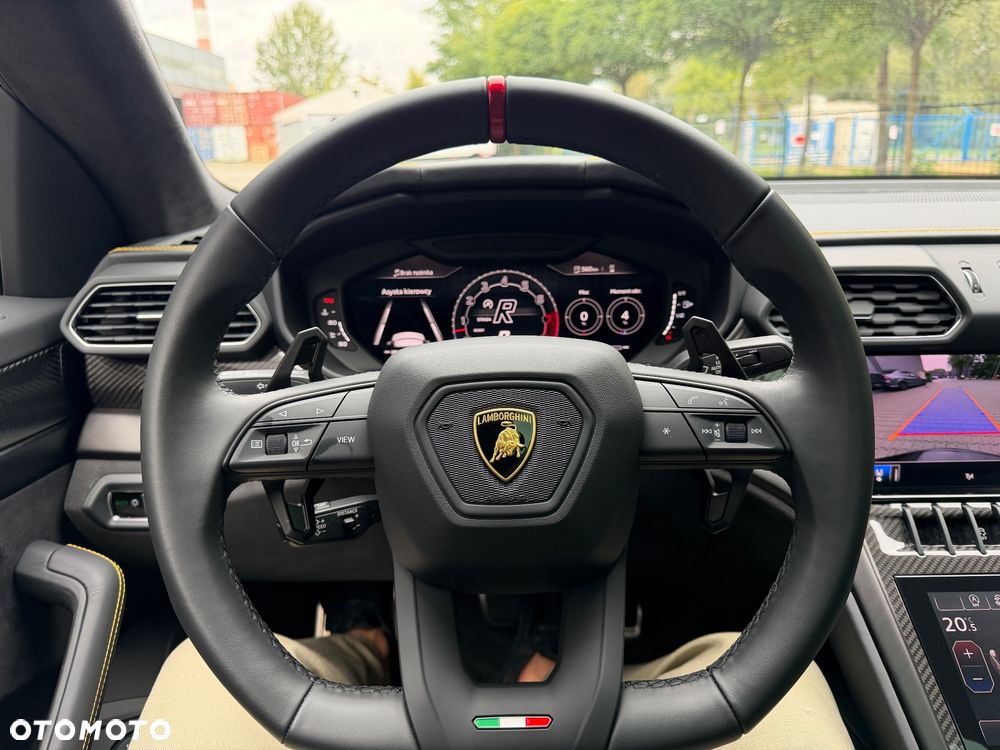 Lamborghini Urus - 11