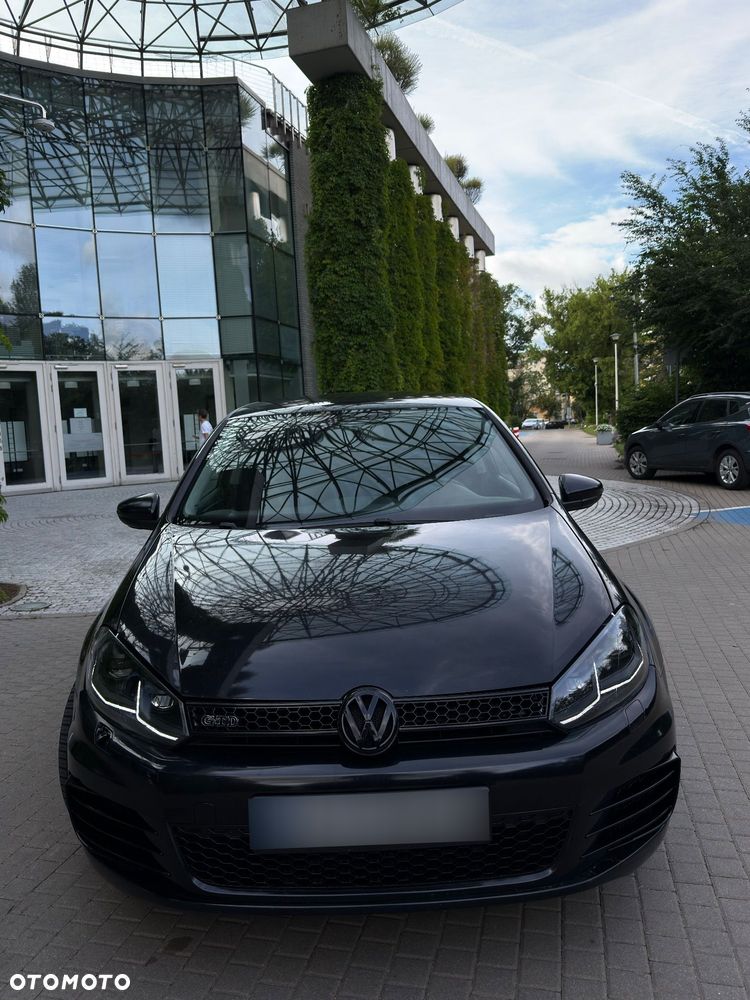 Volkswagen Golf 1.6 TDI BlueMot Trendline DSG - 2