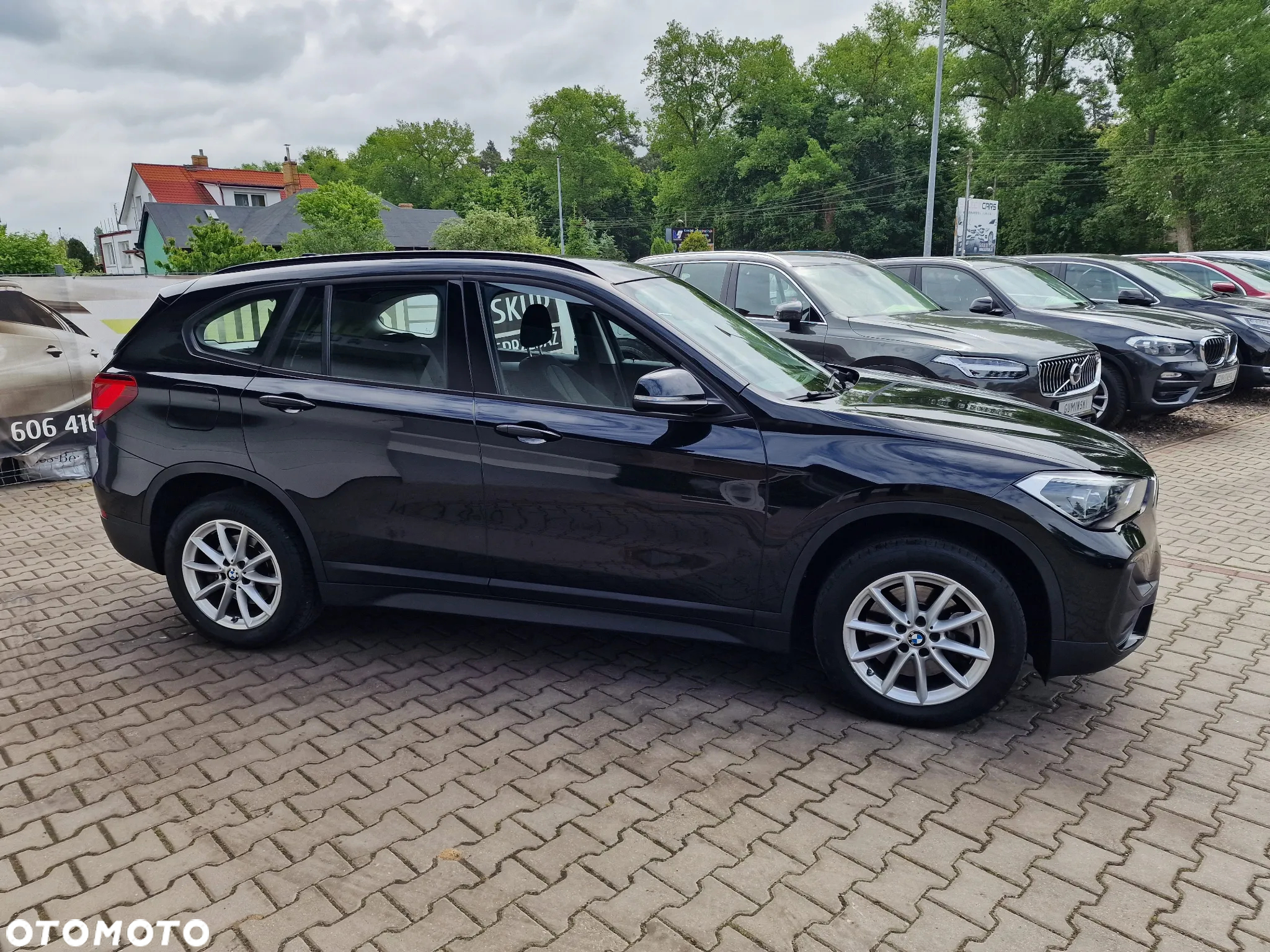 BMW X1 sDrive20i - 11