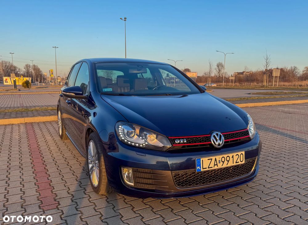 Volkswagen Golf 2.0 GTI - 18