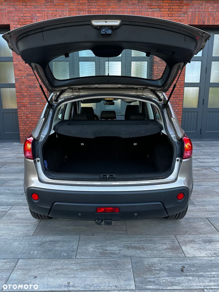 Nissan Qashqai 2.0 Tekna CVT - 12