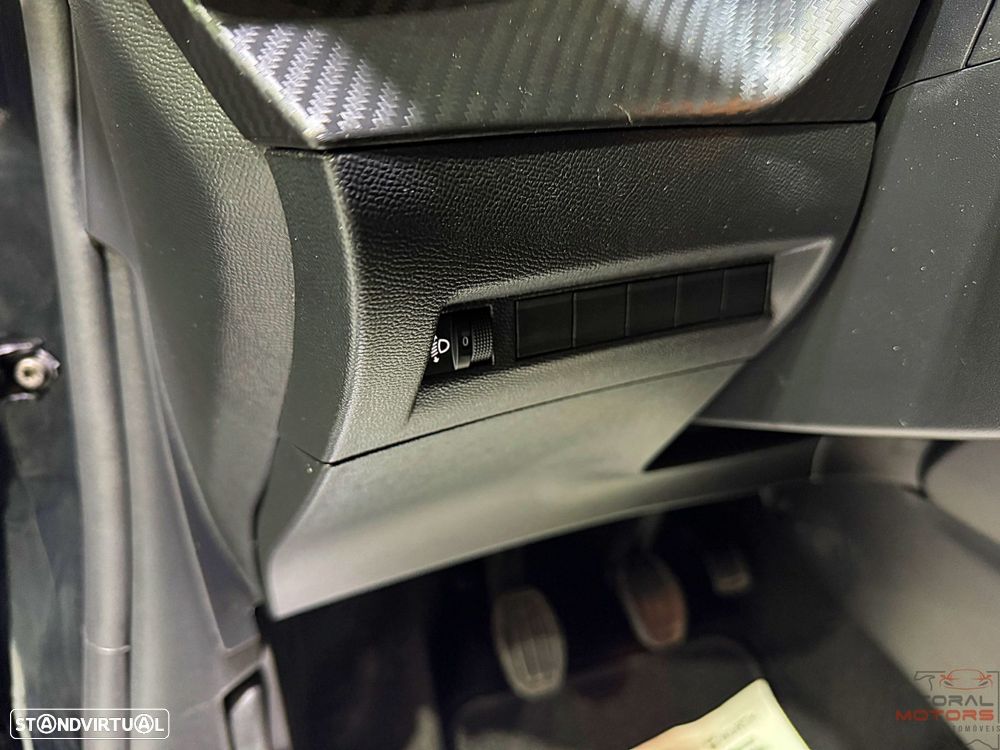 Peugeot 208 1.2 PureTech Active - 18